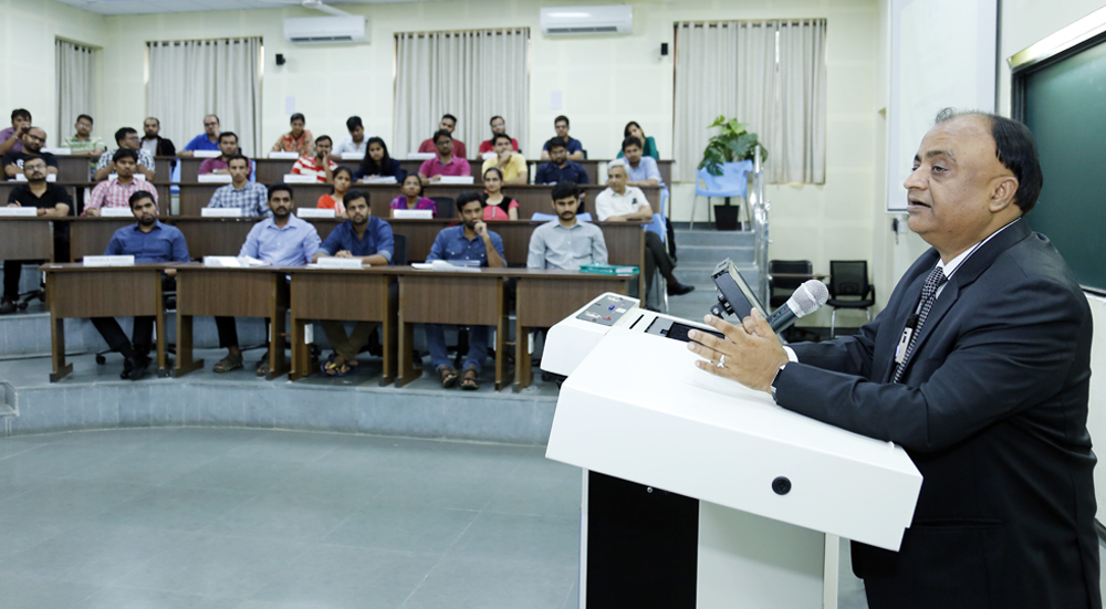 Mr. Anoop Kumar untangles ‘Managerial Decisions’ for IIMN students