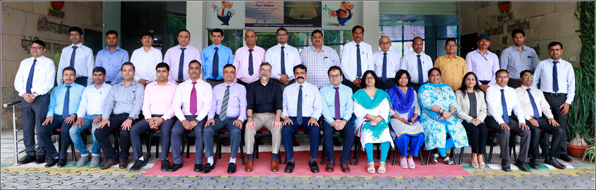 IIMN is currently conducting Executive Education Programme ‘𝐒𝐭𝐫𝐚𝐭𝐞𝐠𝐢𝐜 𝐓𝐫𝐚𝐧𝐬𝐟𝐨𝐫𝐦𝐚𝐭𝐢𝐨𝐧 & 𝐀𝐜𝐜𝐞𝐥𝐞𝐫𝐚𝐭𝐞𝐝 𝐑𝐢𝐬𝐞’ (𝐒𝐓𝐀𝐑) for executives of IOCL.