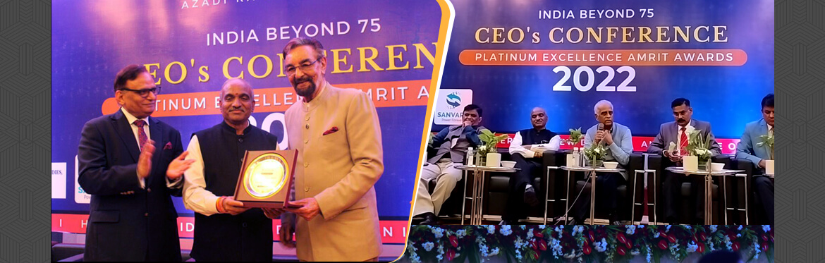 Dr Bhimaraya Metri, Director IIM Nagpur, was honoured with the India @75 Platinum Excellence Amrit Award