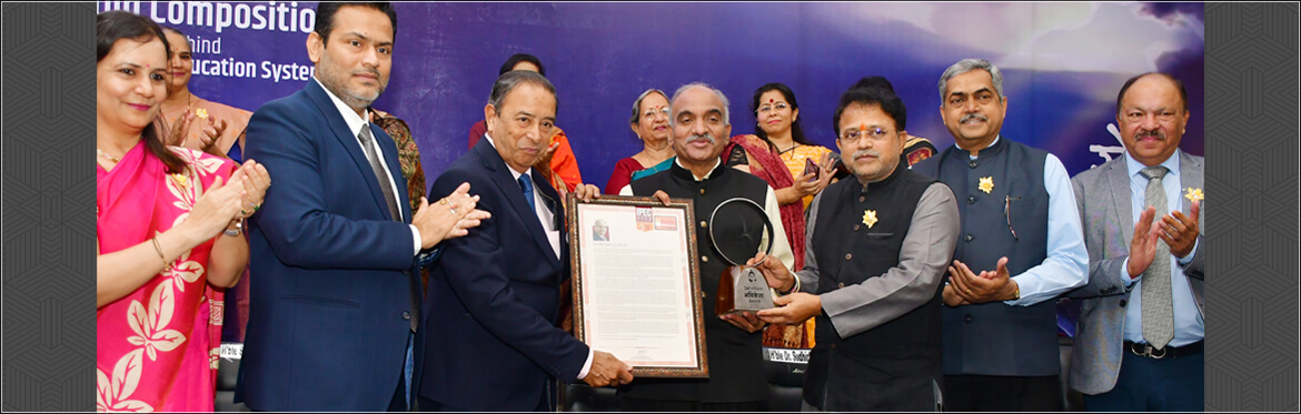 Dr. Bhimaraya Metri, Director of IIM Nagpur, honoured with the ‘Sarvottam Nachiketa Puraskar’ at the 8th IPEC, 2023